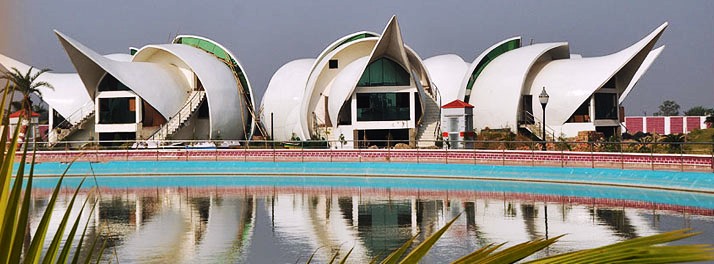 Sun City - Mandarmoni 01.jpg